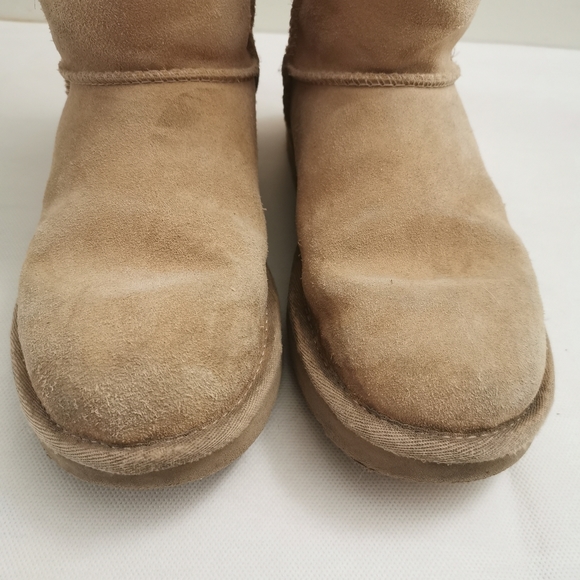 UGG Bailey Fashion Buckle Boots - Picture 7 of 13